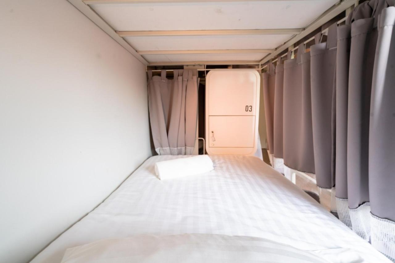 Bedspread Hostel (Adults Only) Bangkok Eksteriør bilde