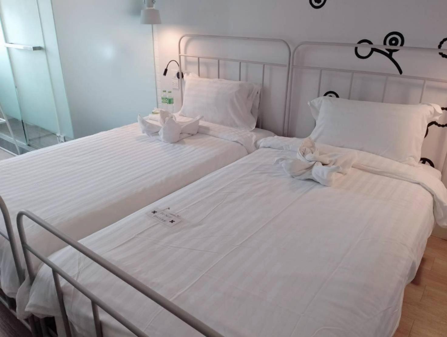 Bedspread Hostel (Adults Only) Bangkok Eksteriør bilde