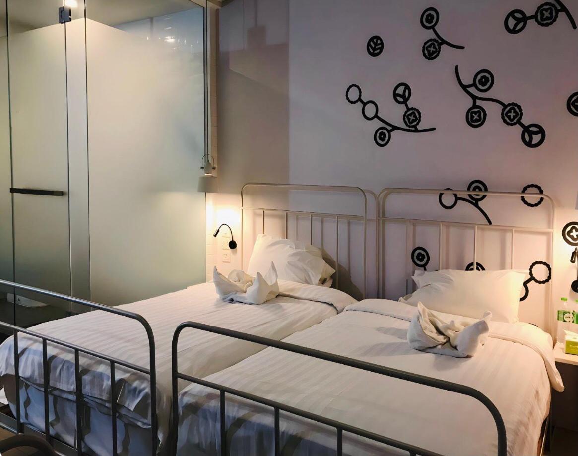 Bedspread Hostel (Adults Only) Bangkok Eksteriør bilde
